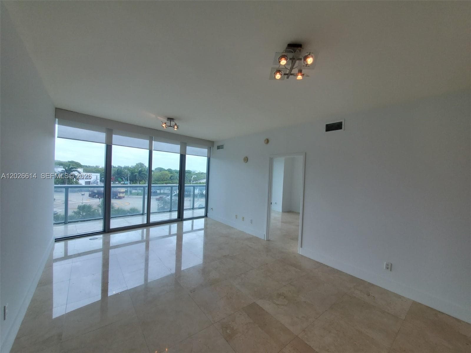 888 Biscayne Blvd # 311, Miami, FL 33132 photo 4