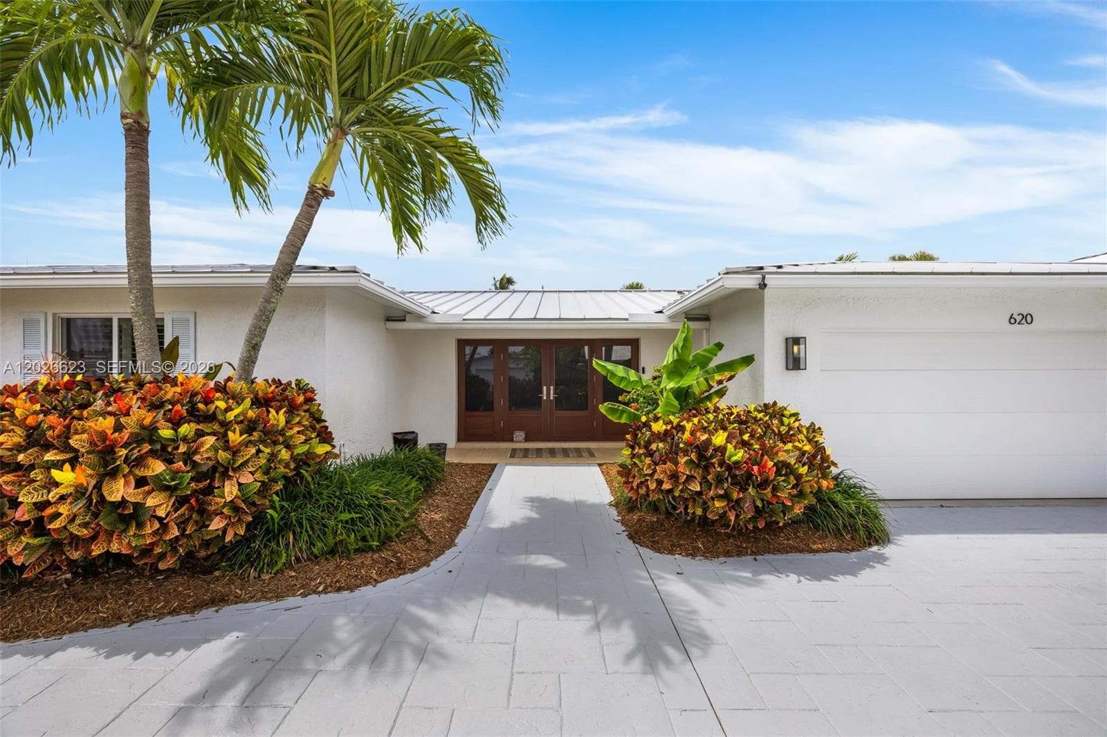 620 SE 11th St, Pompano Beach, FL 33060 photo 2