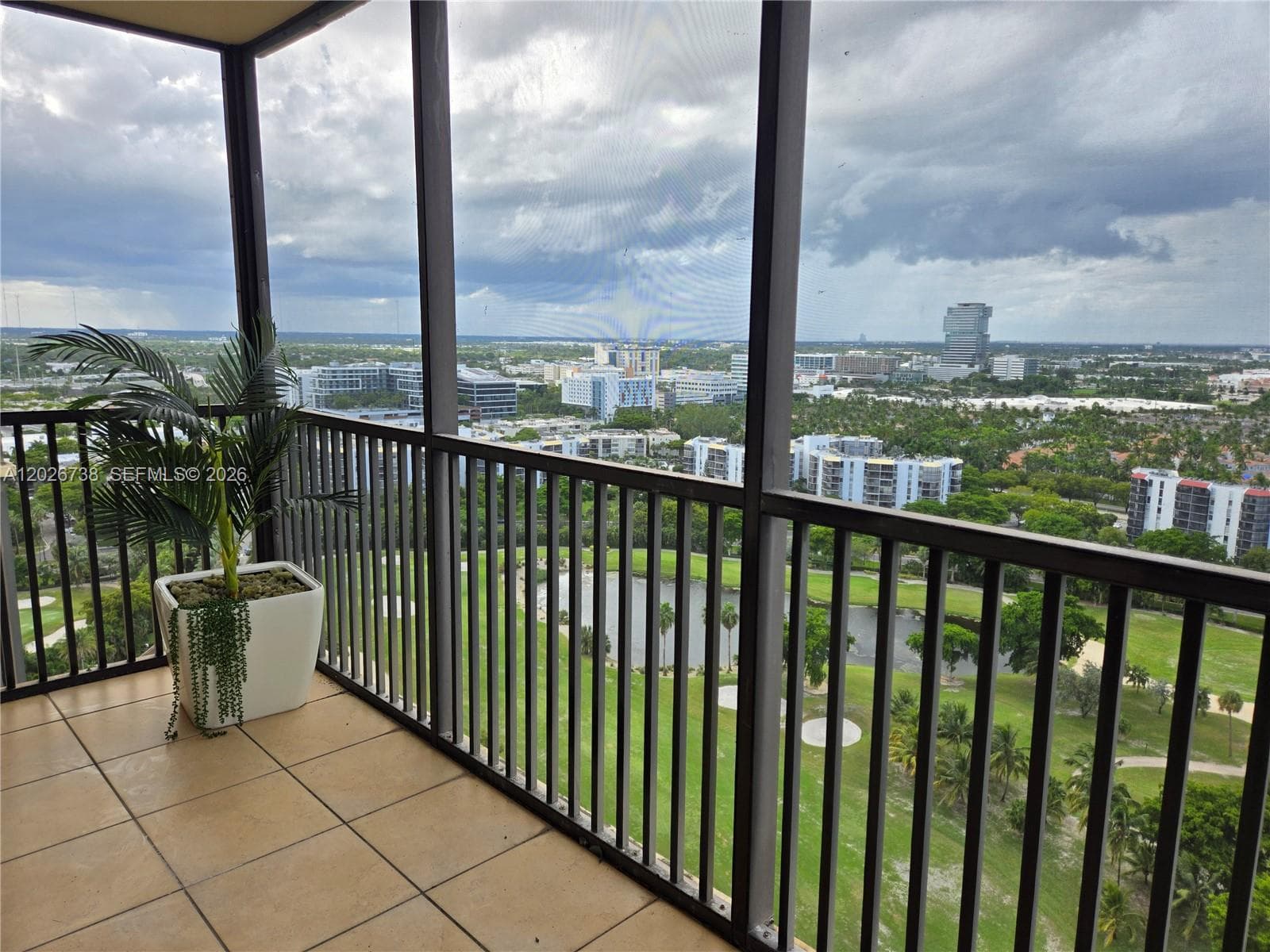 20379 W Country Club Dr # 2531, Aventura, FL 33180 photo 2