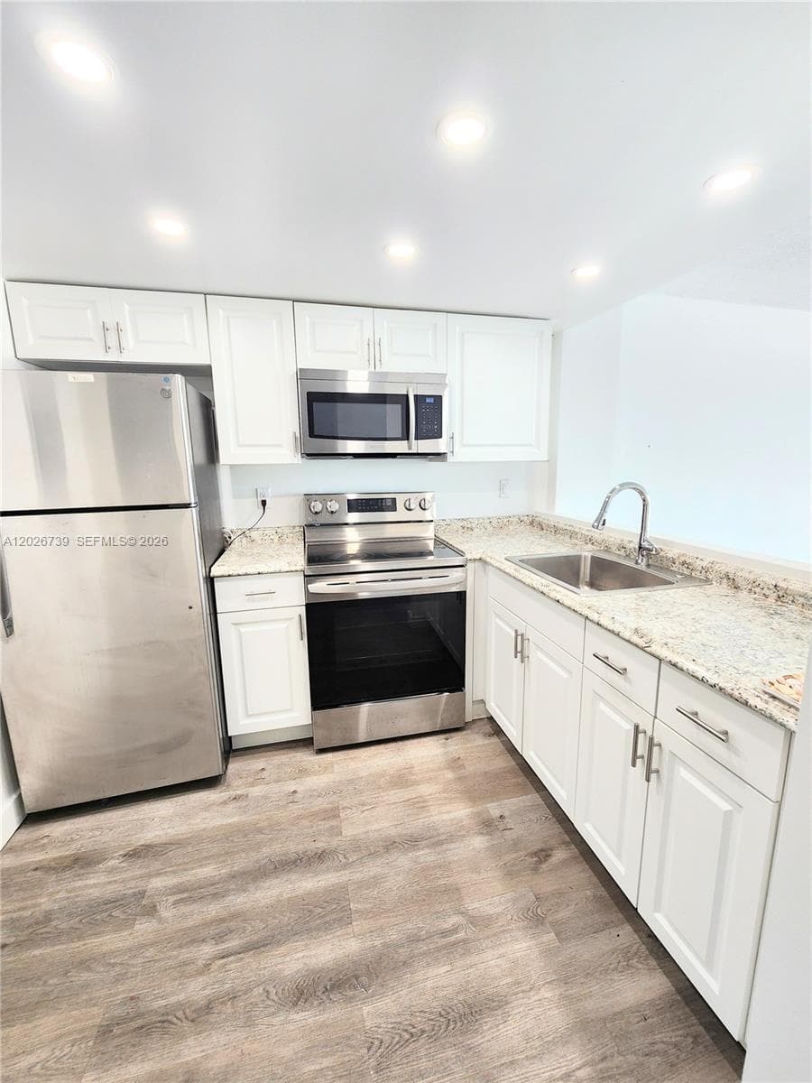 16465 NE 22nd Ave # 610, North Miami Beach, FL 33160 photo 3