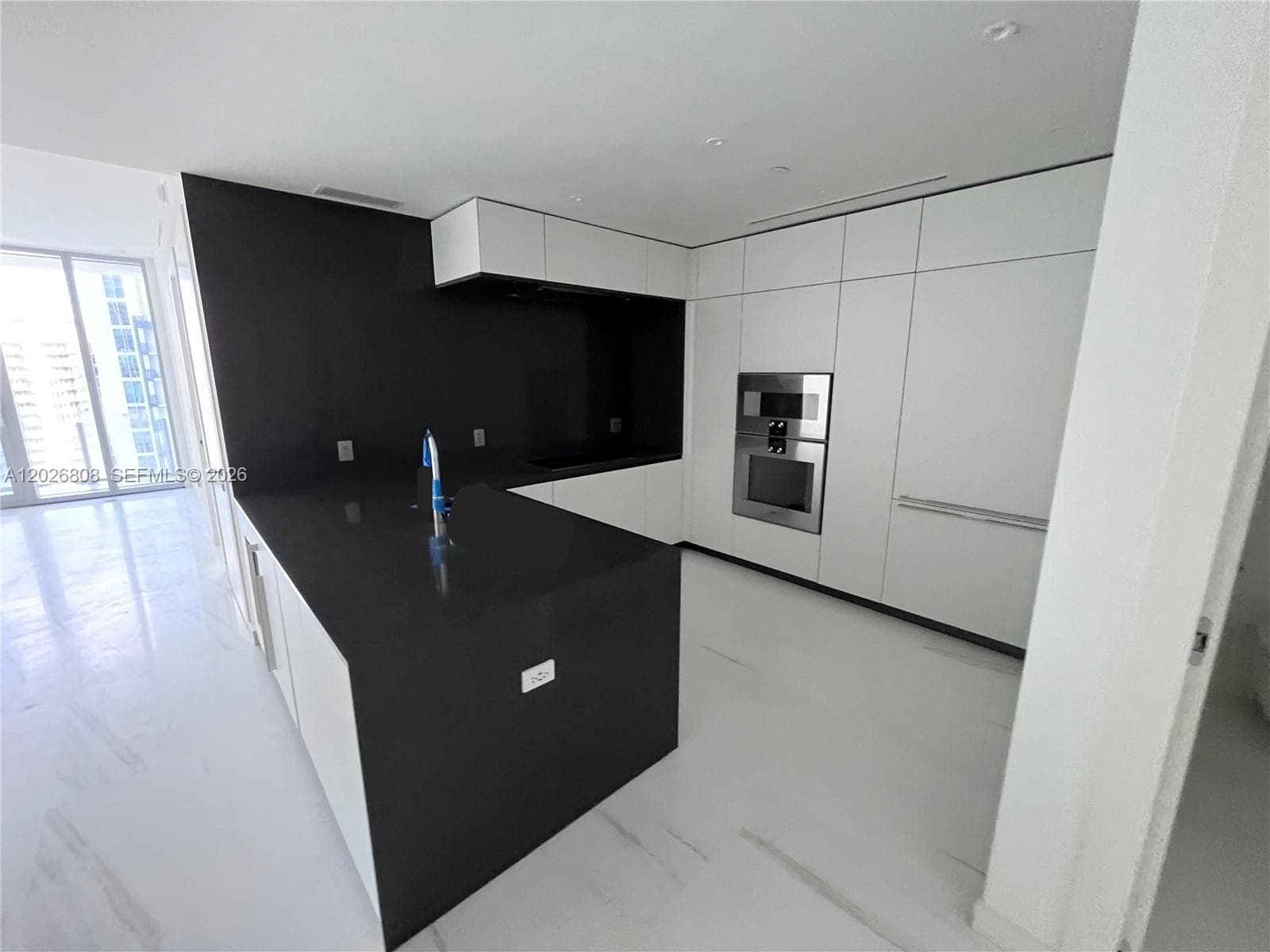 300 Biscayne Boulevard Way # 2509W, Miami, FL 33131 photo 3