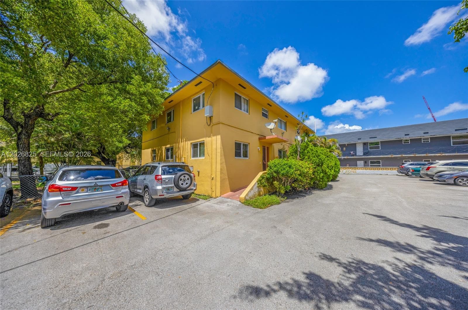 840 NW 4th St, Miami, FL 33128 photo 2