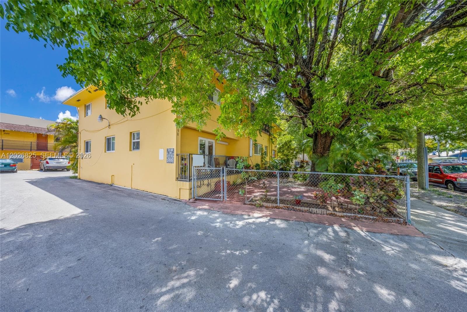 840 NW 4th St, Miami, FL 33128 photo 4