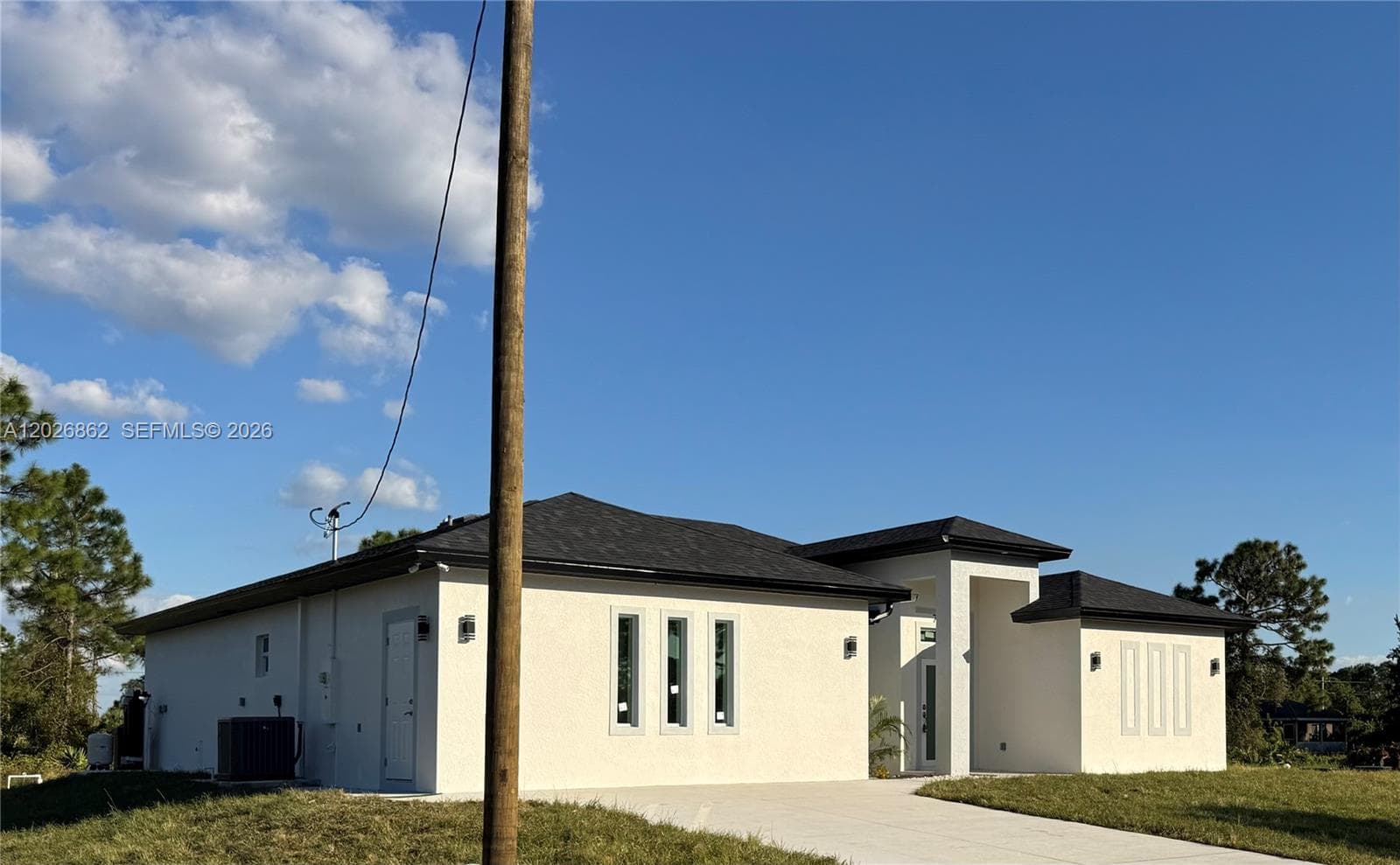 713 DA VINCI AVE S, Lehigh Acres, FL 33974 photo 4