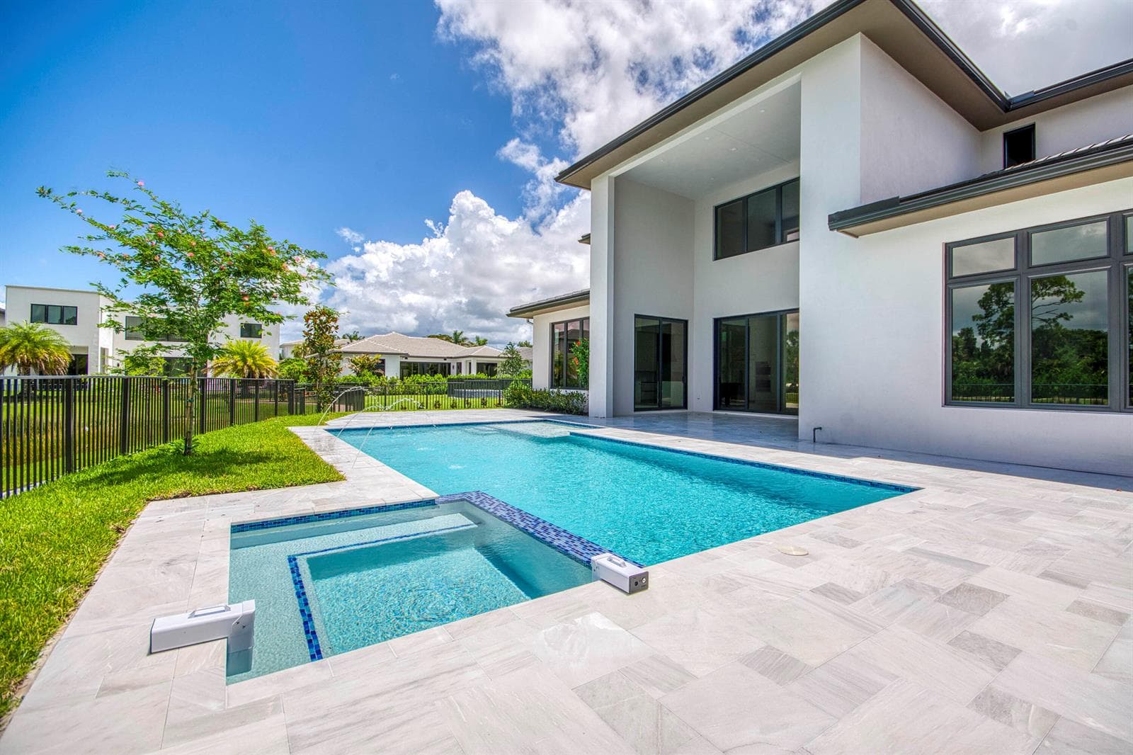 18409 Symphony Court, Jupiter, FL 33458 photo 2