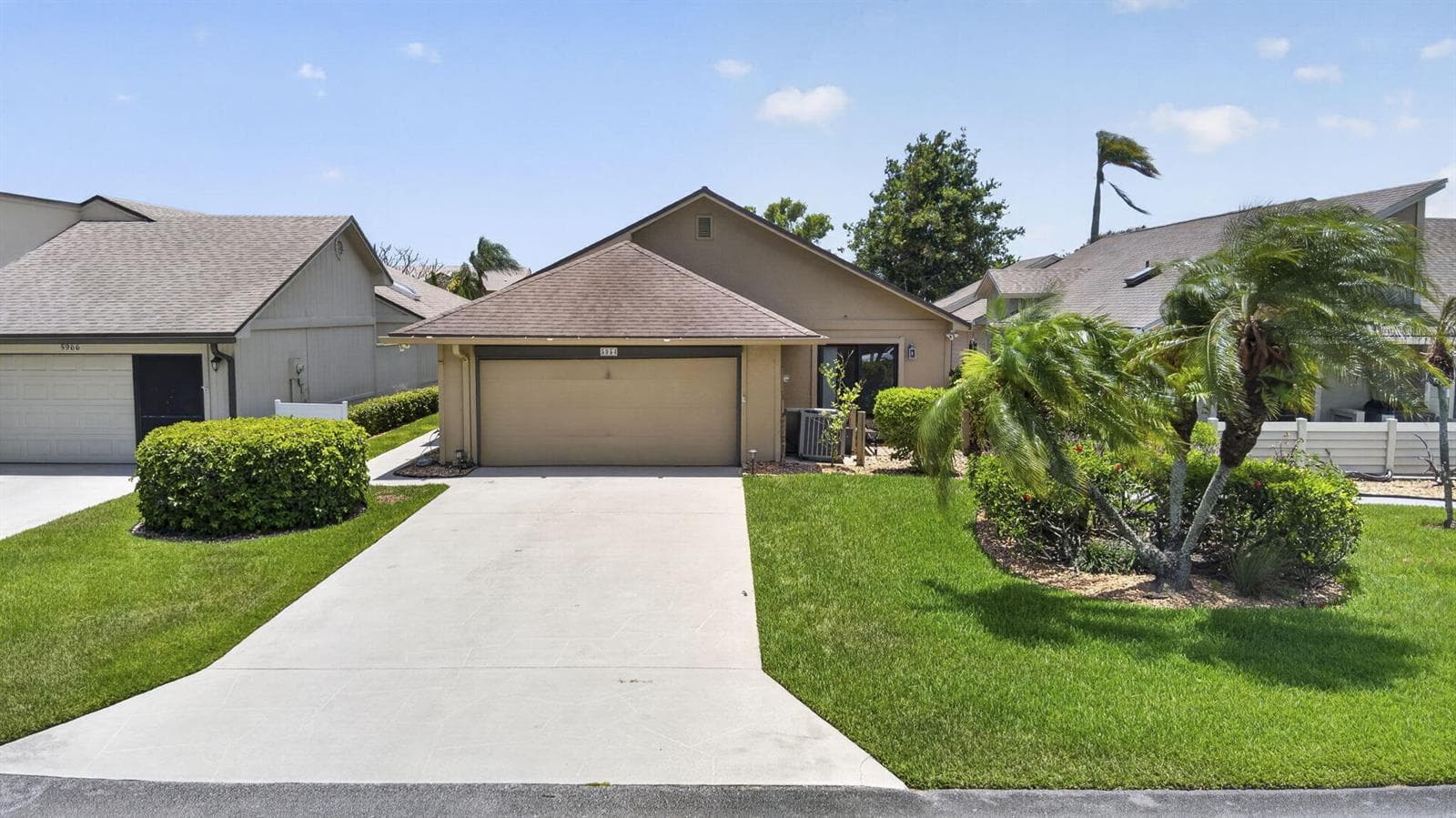 5954 SE Franklin Place, Hobe Sound, FL 33455 photo 5