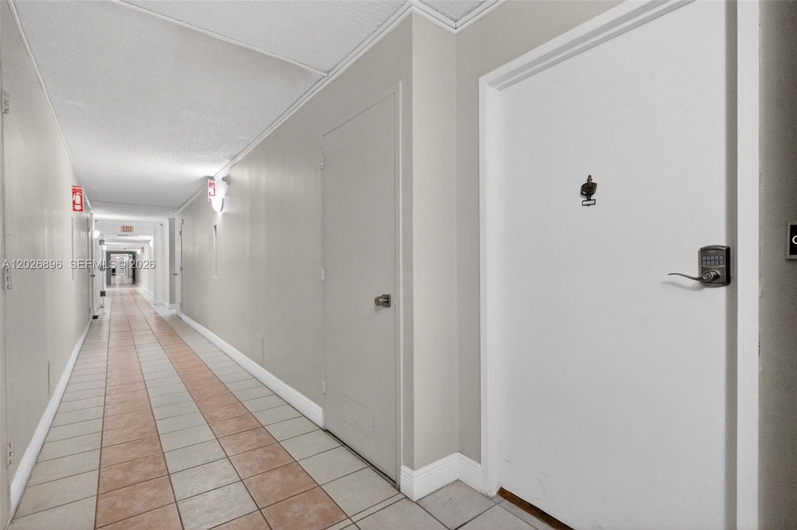 7135 Collins Ave # 1124, Miami Beach, FL 33141 photo 4
