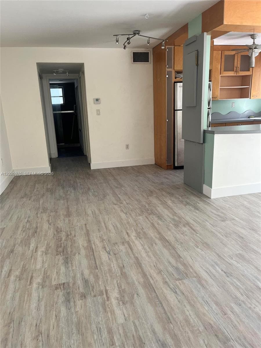 240 Collins Ave # 2B, Miami Beach, FL 33139 photo 3