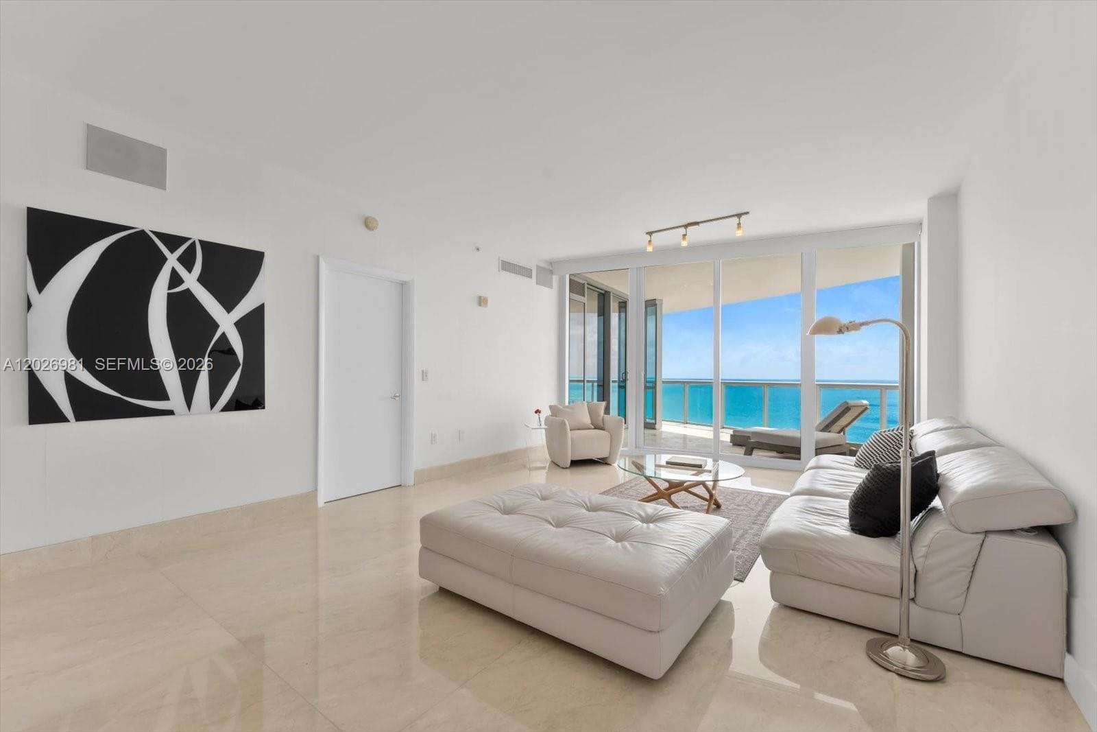 17121 Collins Ave # 3905, Sunny Isles Beach, FL 33160 photo 2