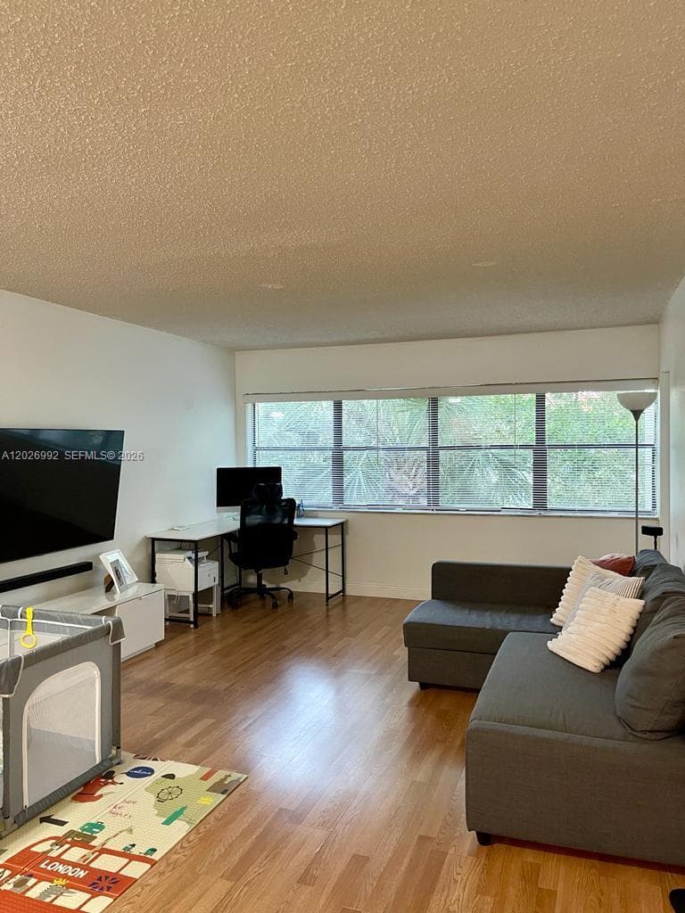 301 Racquet Club Rd # 305, Weston, FL 33326 photo 3