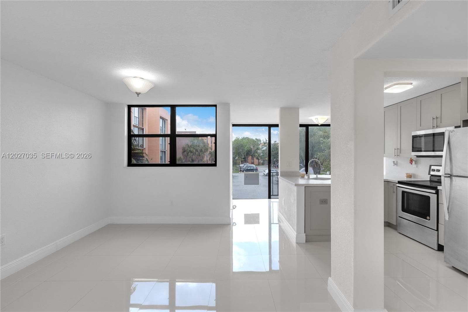 9440 W Flagler St # 208, Miami, FL 33174 photo 4