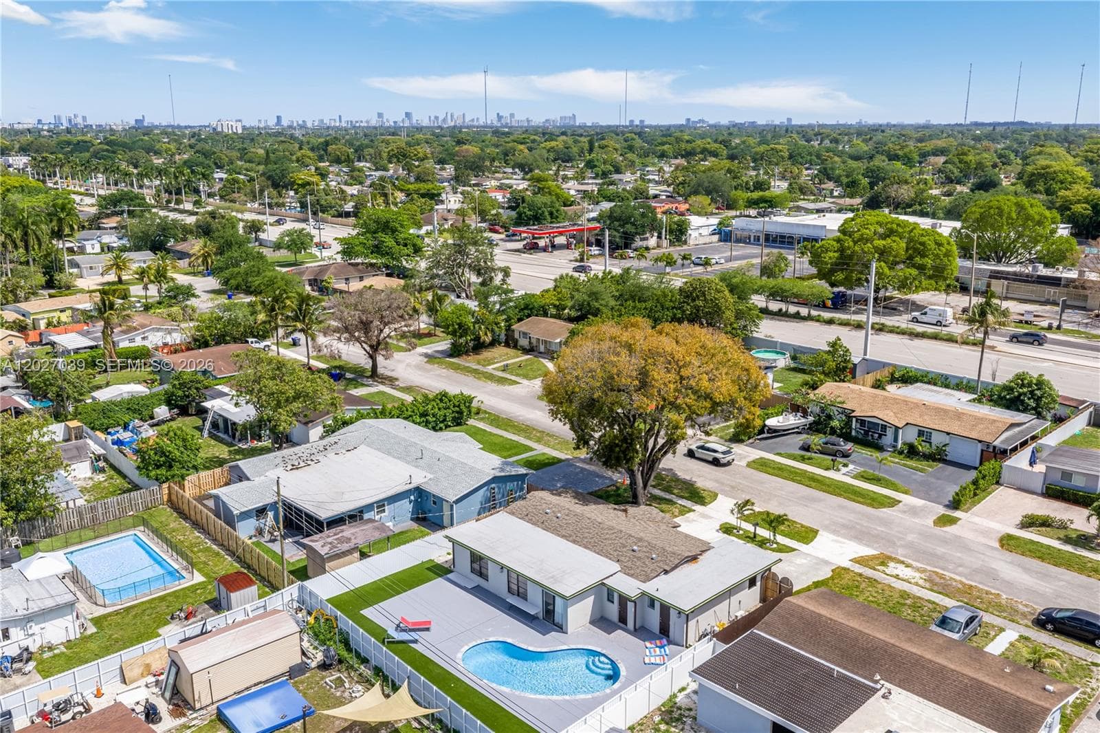 7051 Tyler St, Hollywood, FL 33024 photo 3