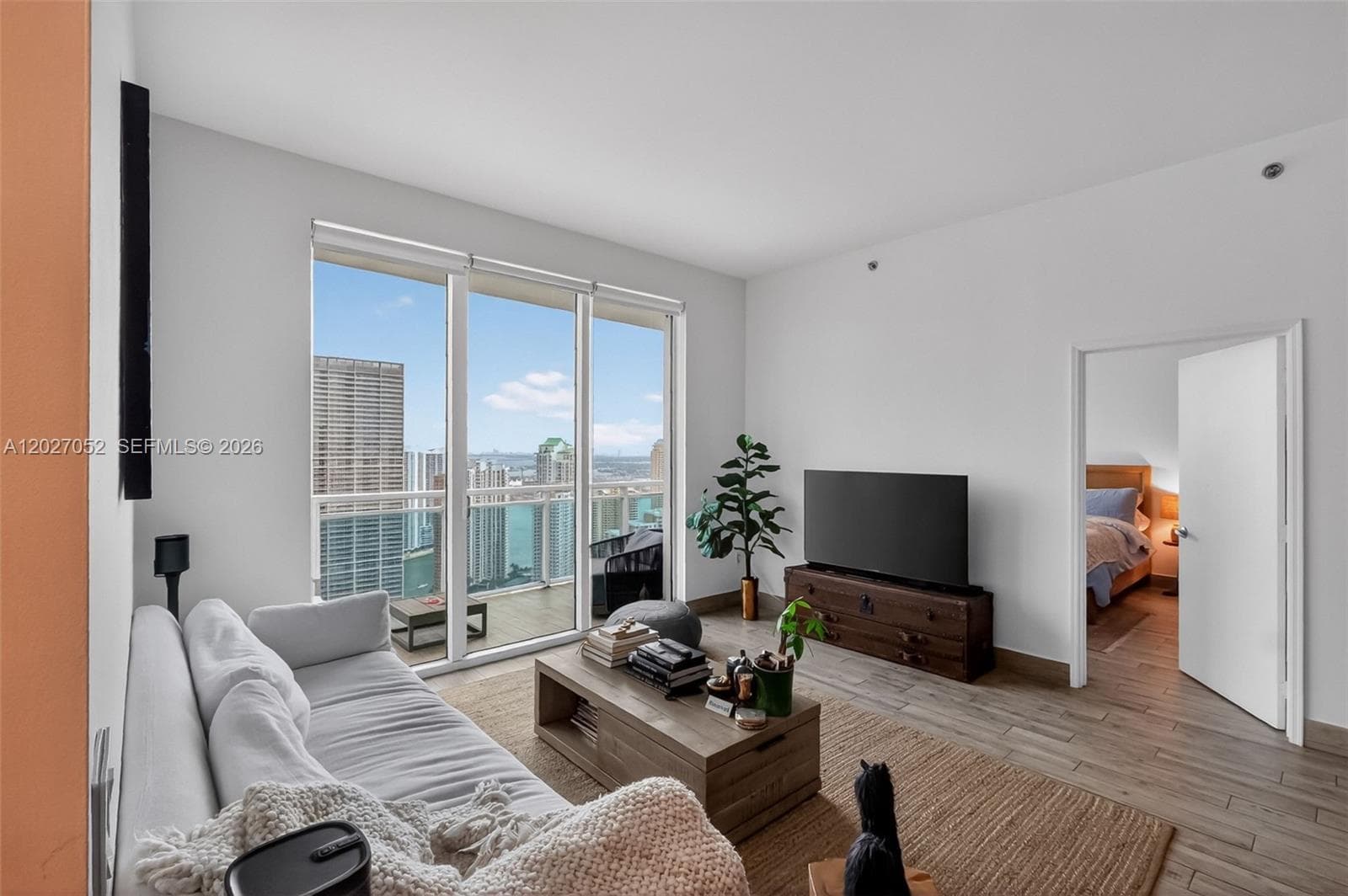 950 Brickell Bay Dr # 4504, Miami, FL 33131 photo 4