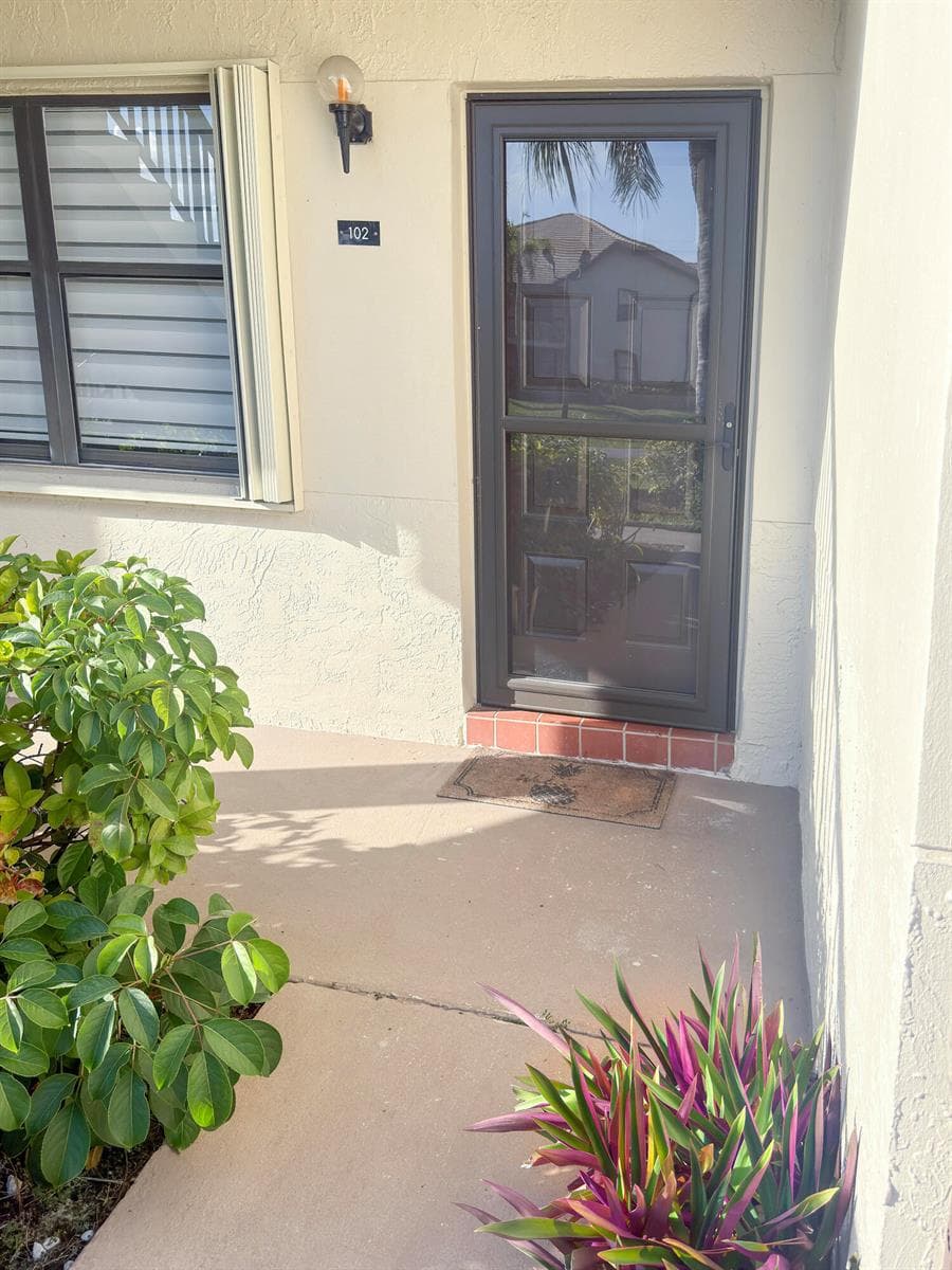 7665 Tahiti Lane # 102, Lake Worth, FL 33467 photo 5