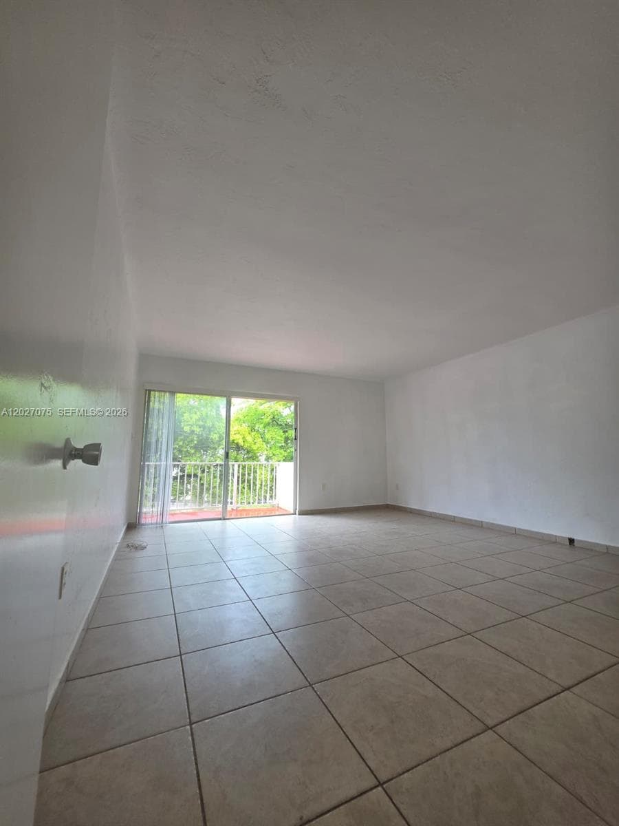 1175 Normandy Dr # 3B, Miami Beach, FL 33141 photo 2