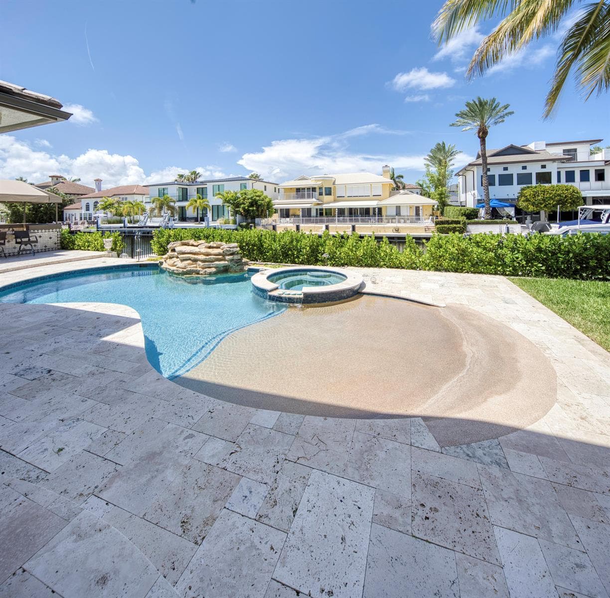 945 Cypress Drive, Delray Beach, FL 33483 photo 4