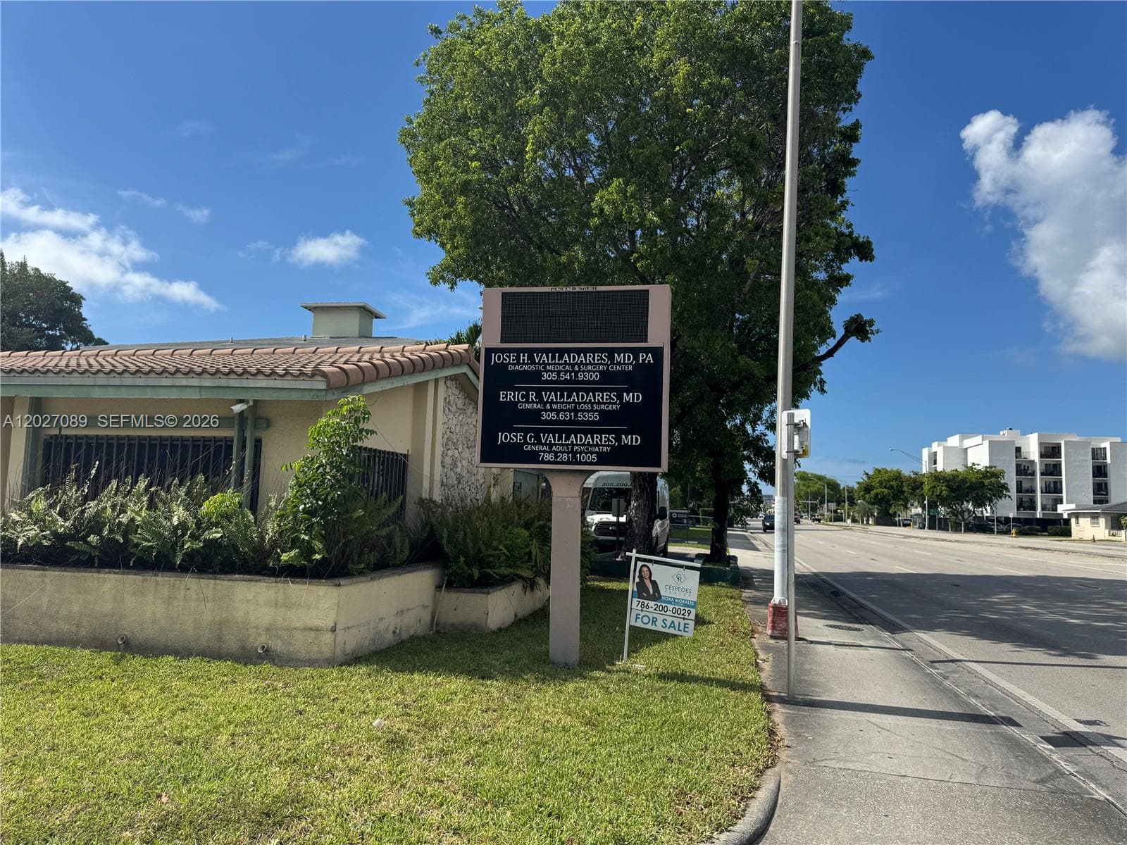 2660 SW 3rd St, Miami, FL 33135 photo 2