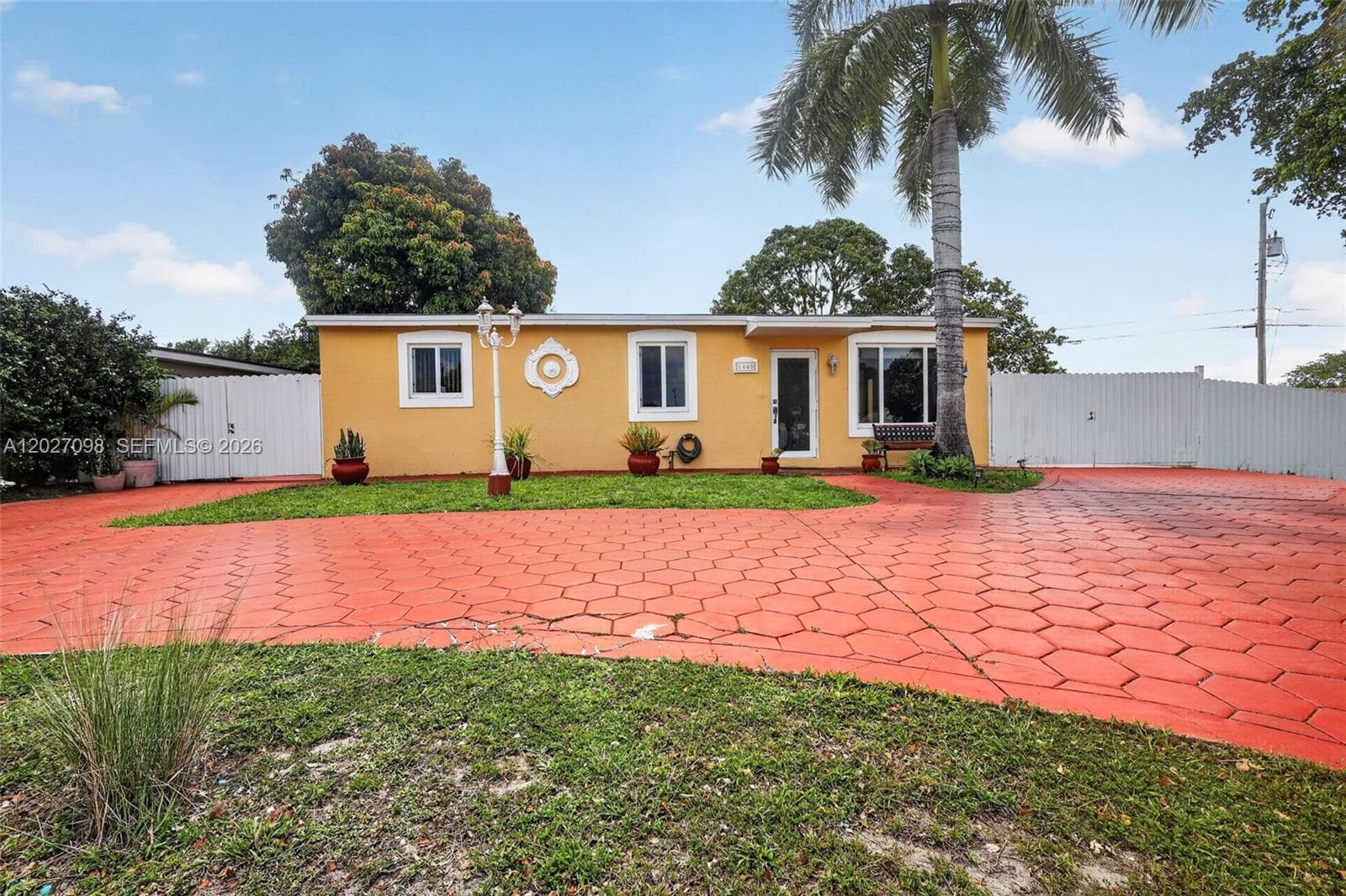 1440 N 68th Ave, Hollywood, FL 33024 photo 3