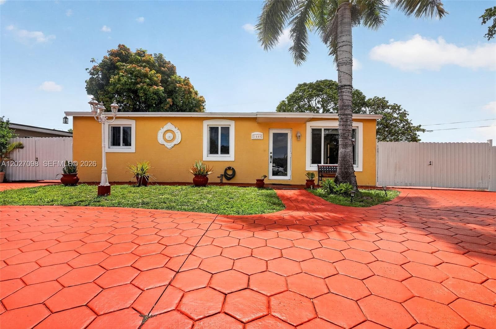 1440 N 68th Ave, Hollywood, FL 33024 photo 4