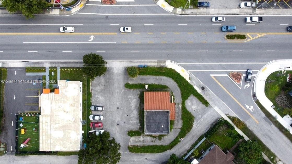14100 W Dixie Hwy, North Miami, FL 33161 photo 2