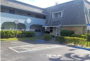 4271 NW 5th St # 117, Plantation, FL 33317 photo 2
