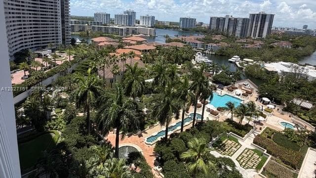 2000 Island Blvd # 1404, Aventura, FL 33160 photo 5