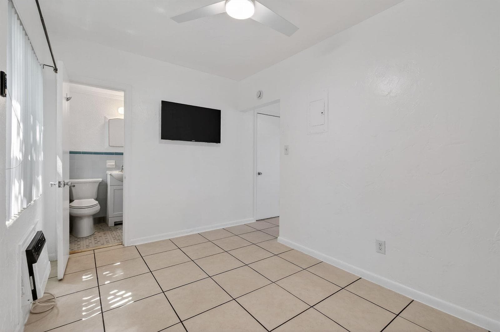 101 Blossom Lane # L, Palm Beach Shores, FL 33404 photo 4