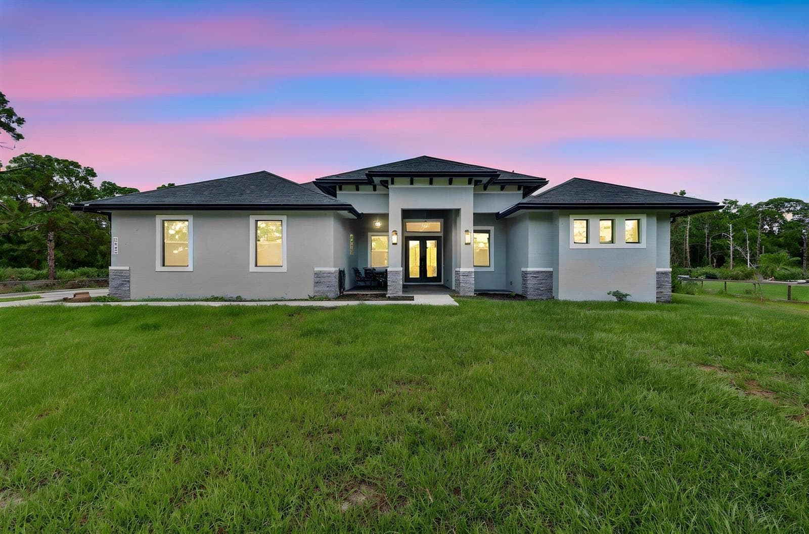 2643 Dyer Road, Fort Pierce, FL 34952 photo 2