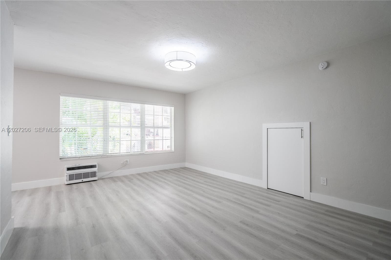 2418 Flamingo Dr # 7, Miami Beach, FL 33140 photo 2
