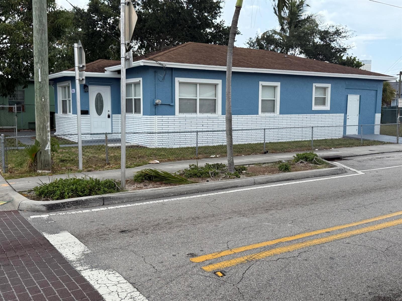 926 14th Street, West Palm Beach, FL 33401 photo 2