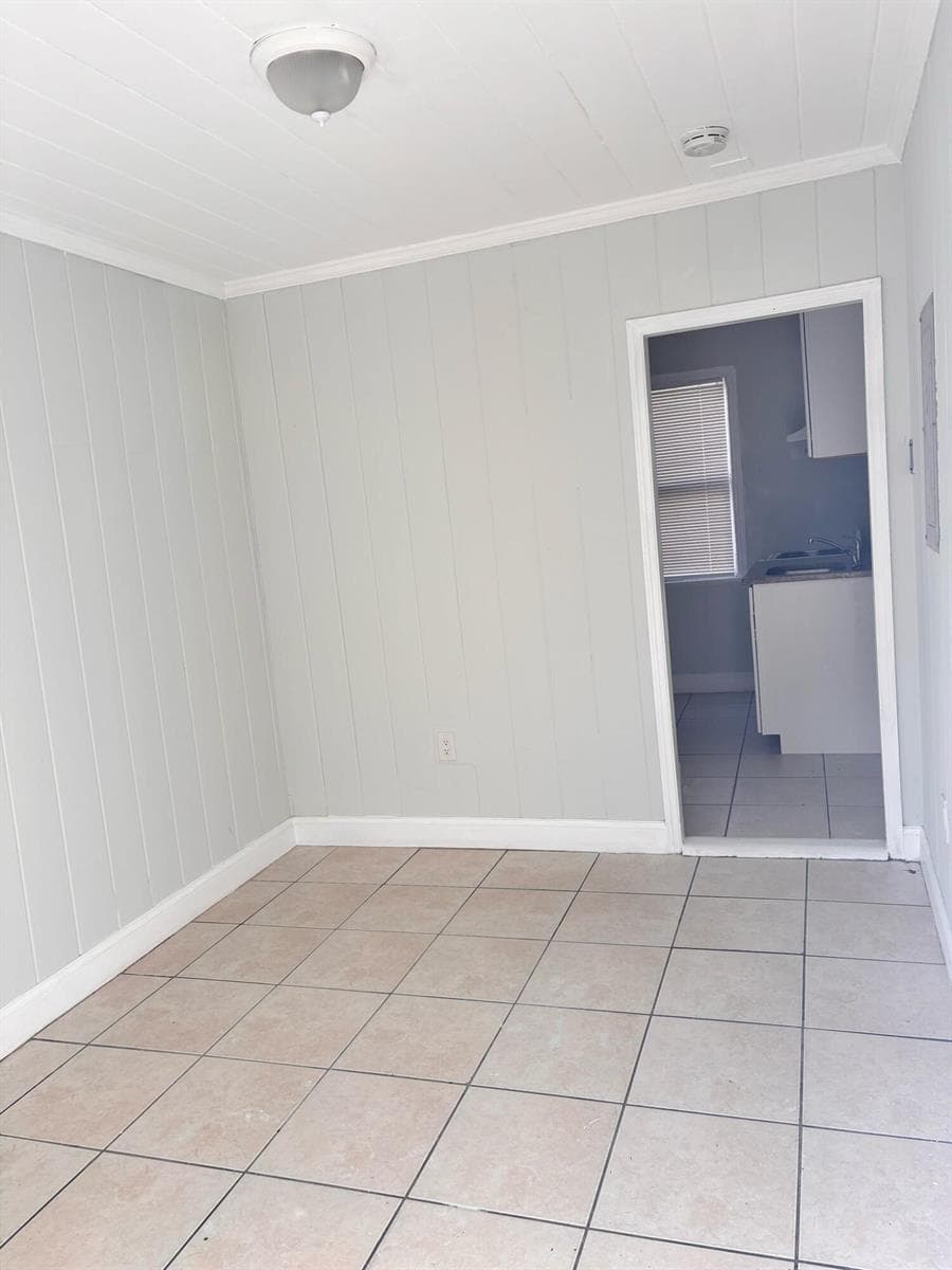 817 7th Street, West Palm Beach, FL 33401 photo 2