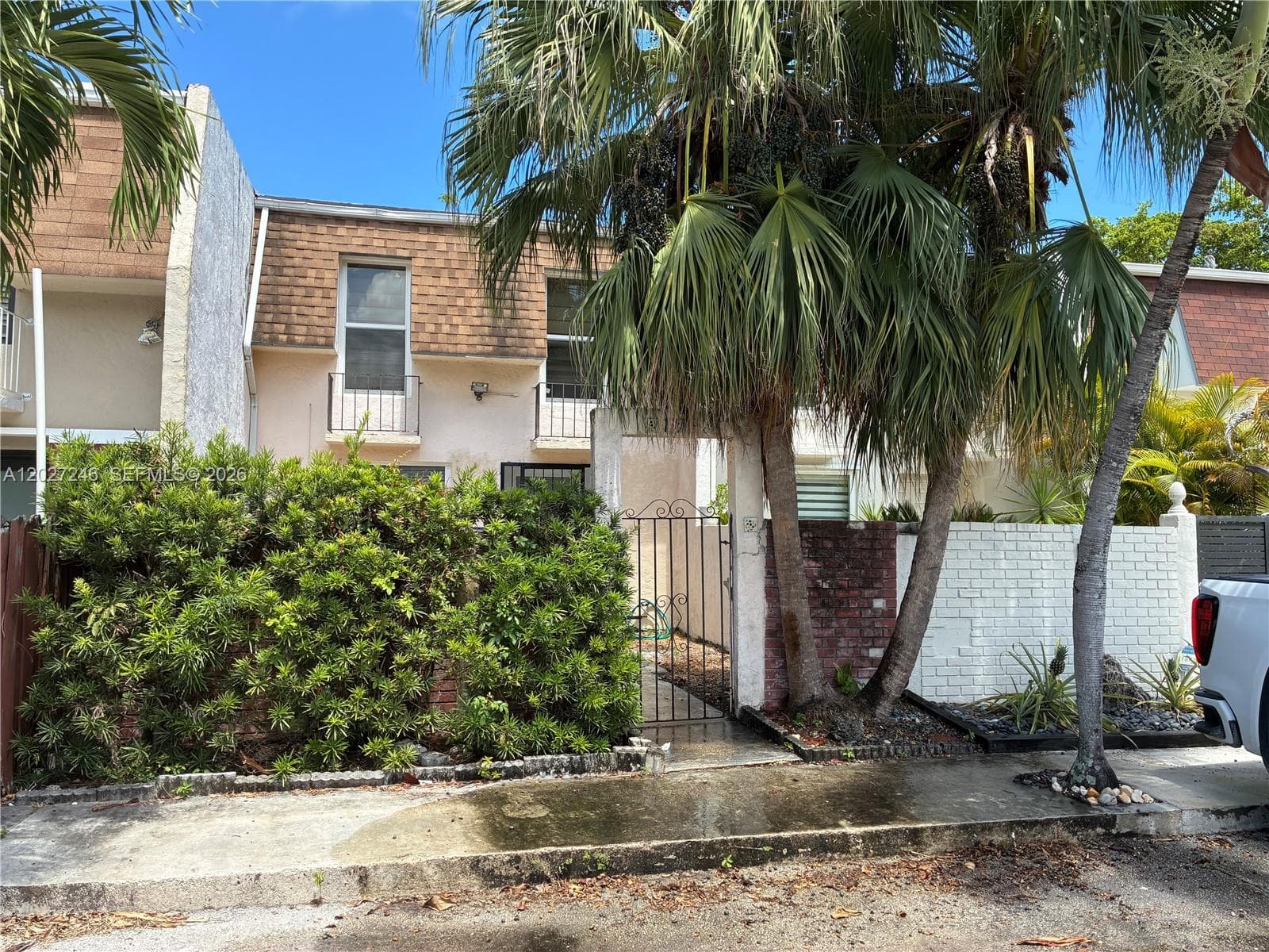 13509 NE 24th Pl, North Miami, FL 33181 photo 2