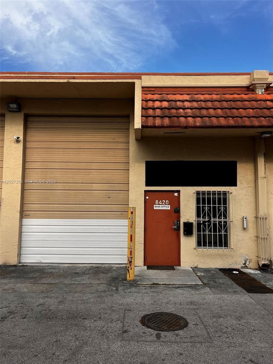 8420 NW 61st St, Miami, FL 33166 photo 4