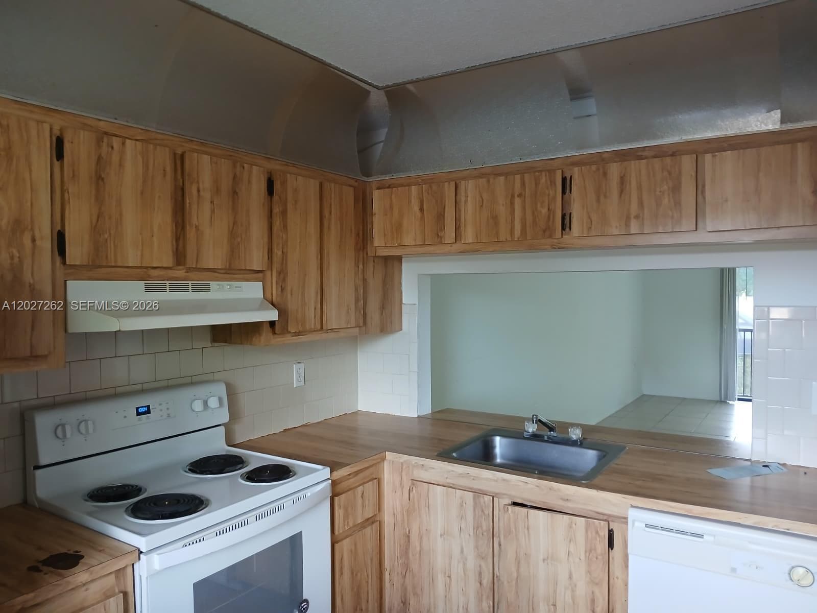 9141 NW 1st Ct # 204, Pembroke Pines, FL 33024 photo 3