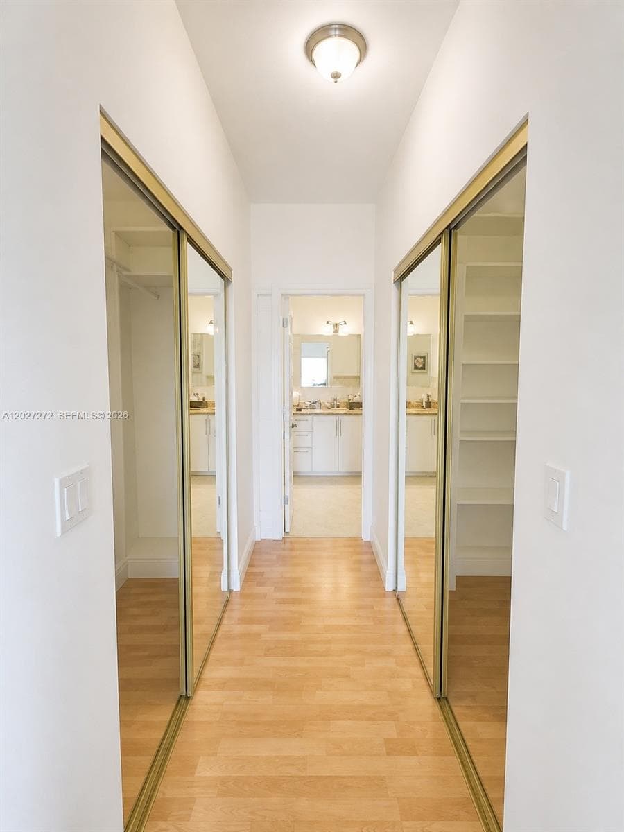 1101 NE 2nd St, Hallandale Beach, FL 33009 photo 5