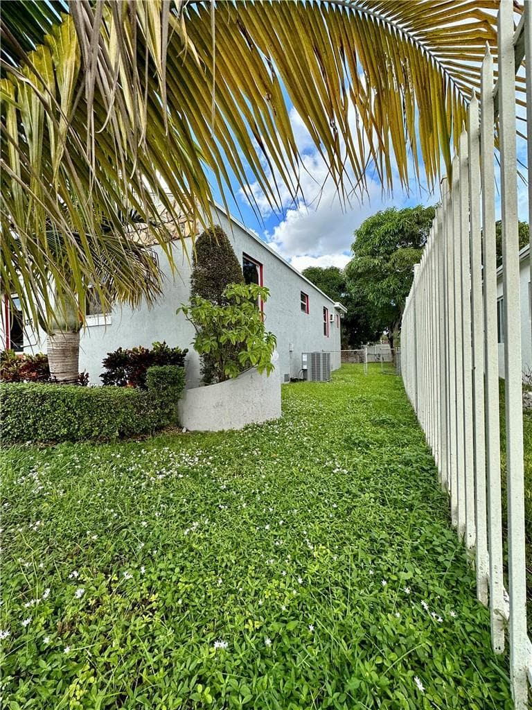 4315 NW 11th Court, Miami, FL 33127 photo 5