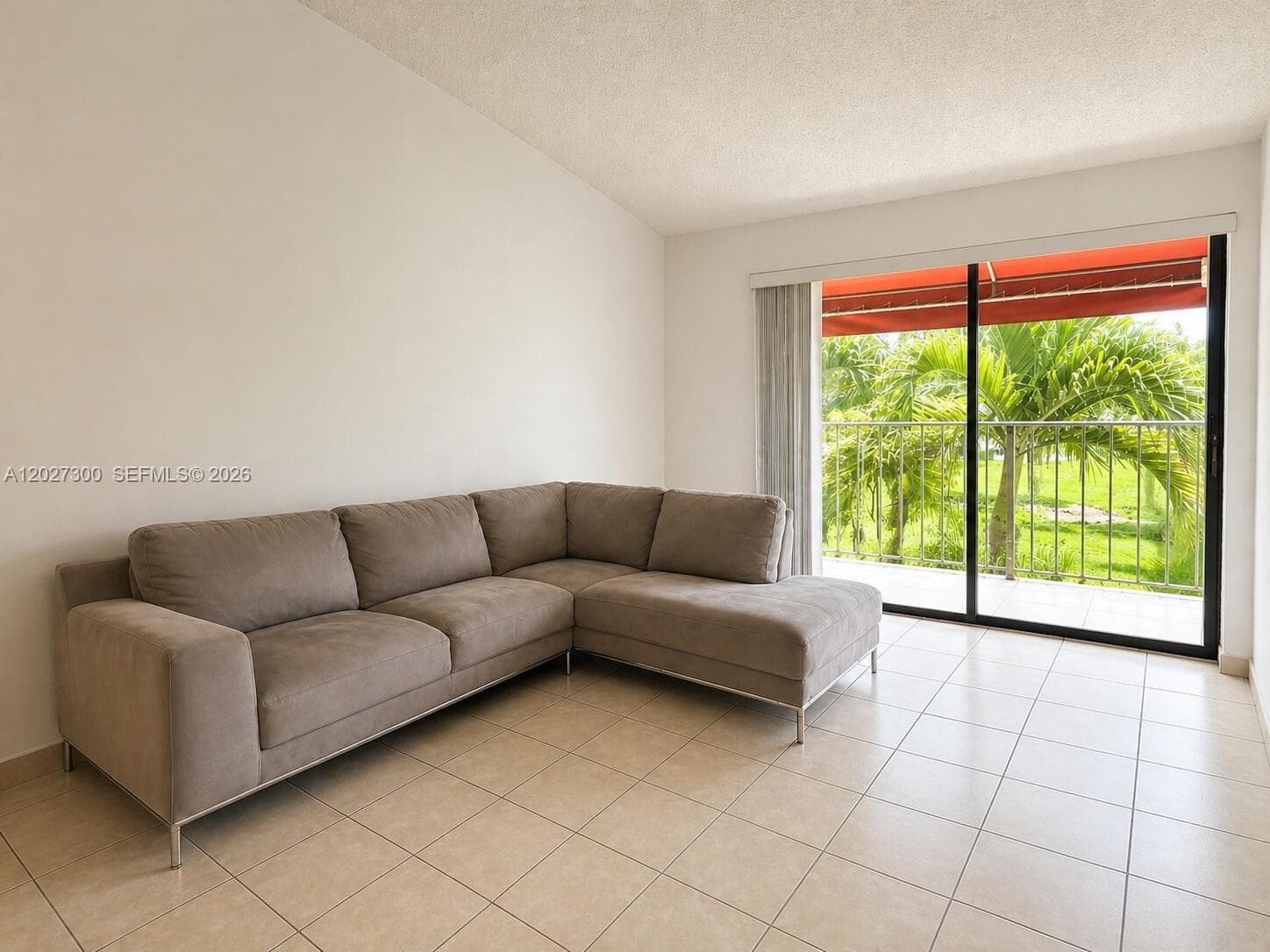 15540 SW 80th St # D-304, Miami, FL 33193 photo 2