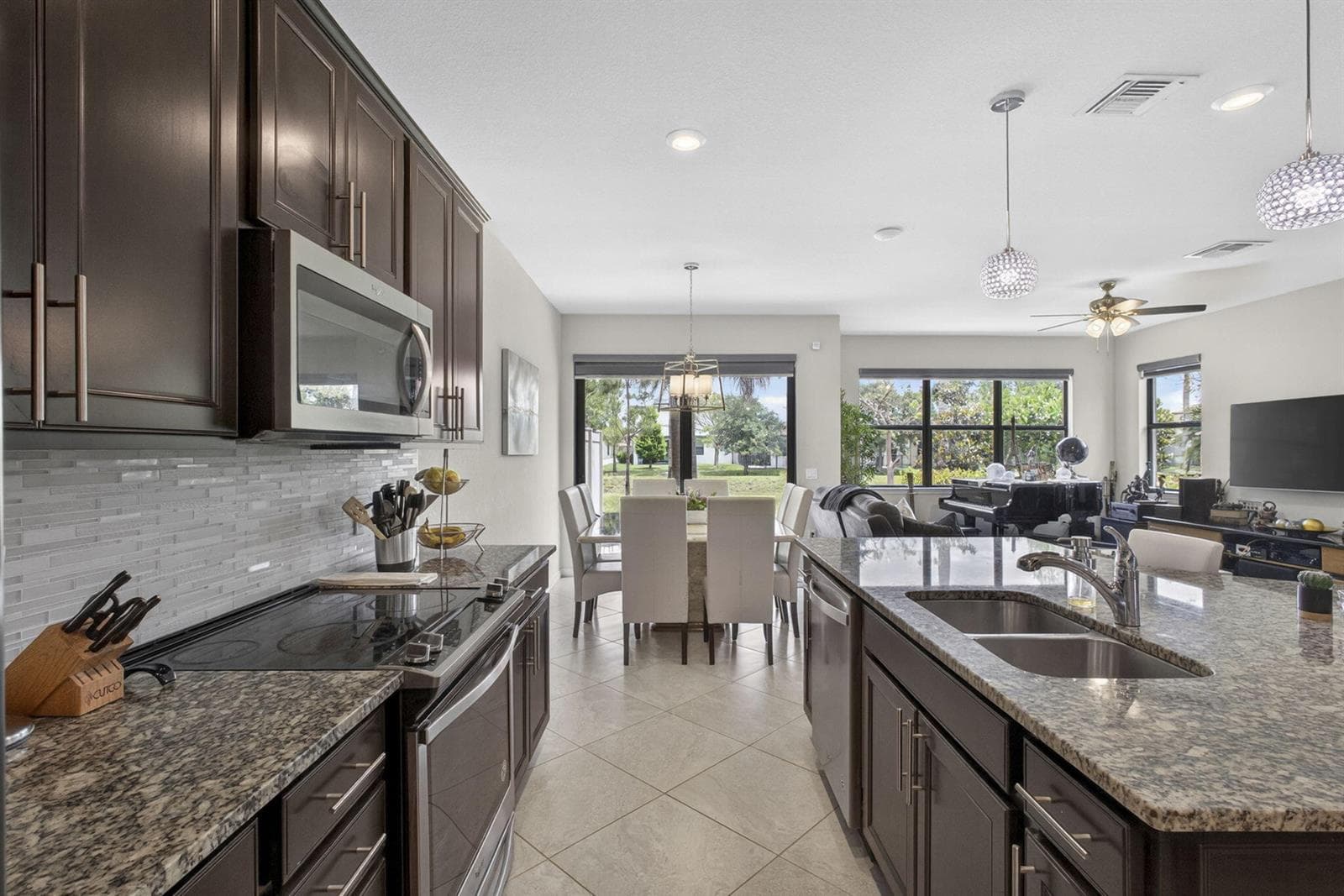 8347 Cadre Noir Road, Lake Worth, FL 33467 photo 2
