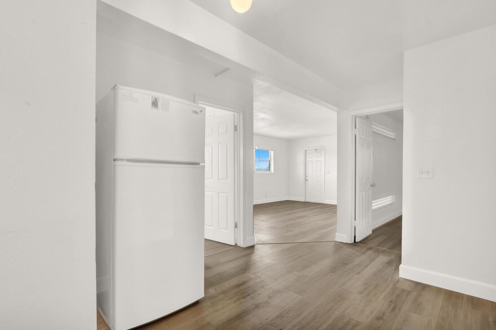 2701 Avenue E, Riviera Beach, FL 33404 photo 2