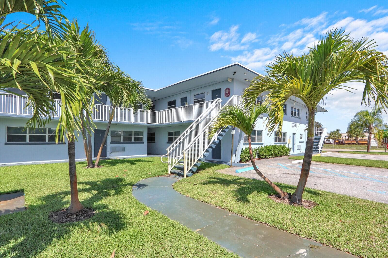 2701 Avenue E, Riviera Beach, FL 33404 photo 5