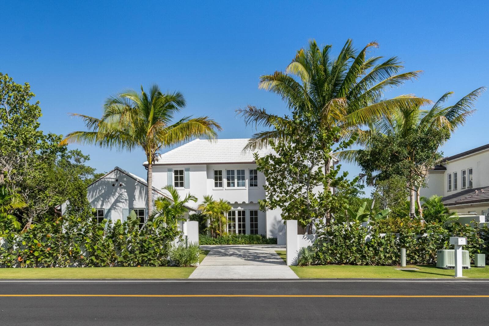 2219 Ibis Isle Road E, Palm Beach, FL 33480 photo 2