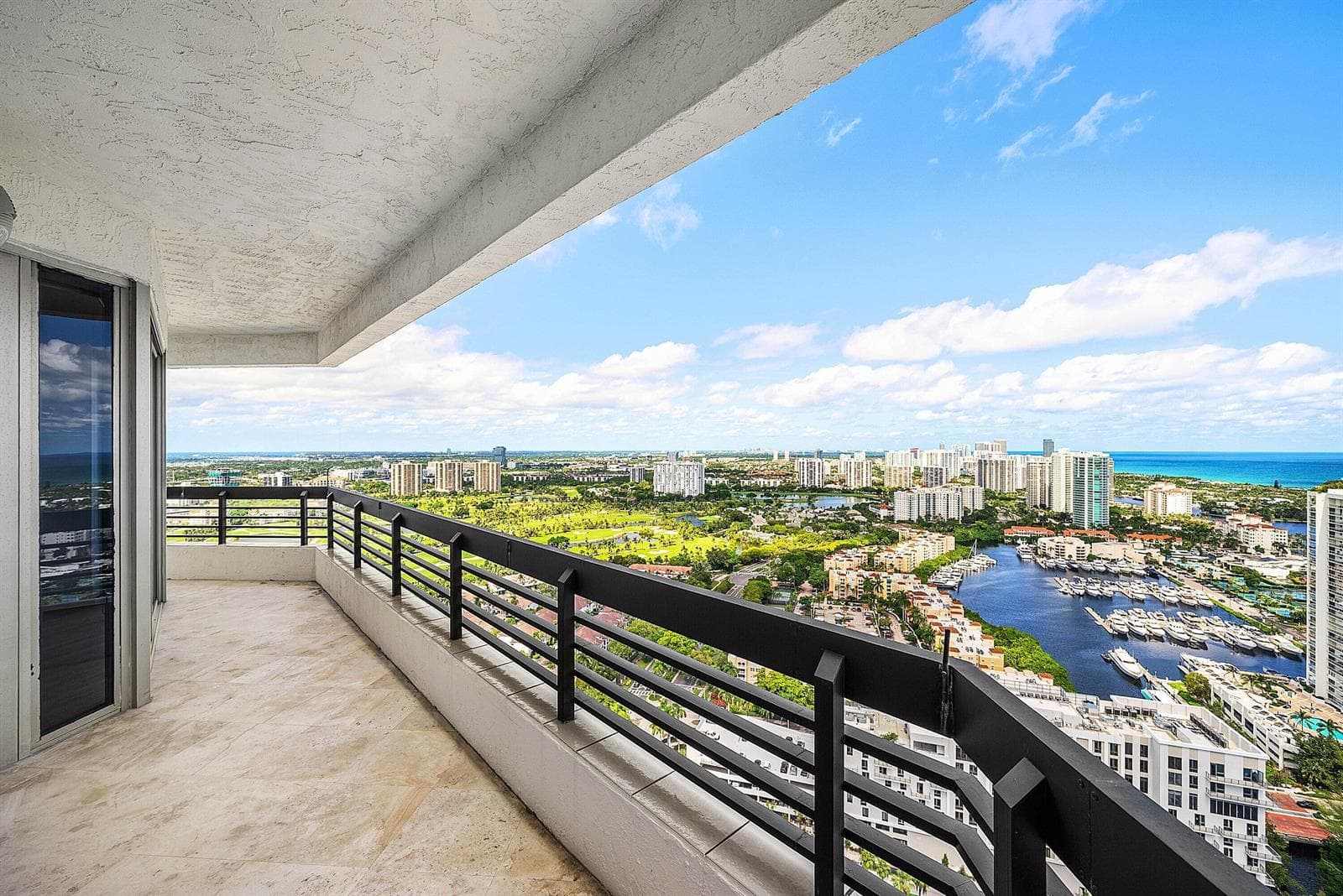 3500 Mystic Pointe Drive, Aventura, FL 33180 photo 2