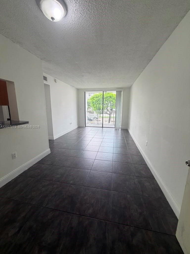 8185 NW 7th St # 218, Miami, FL 33126 photo 3