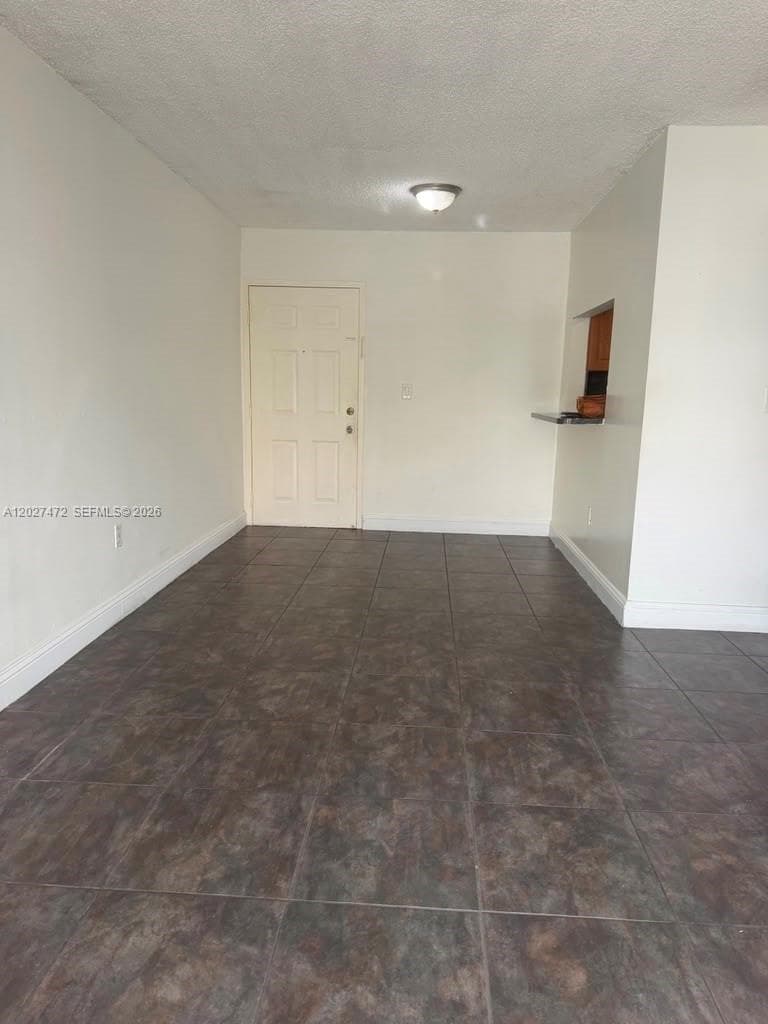 8185 NW 7th St # 218, Miami, FL 33126 photo 5