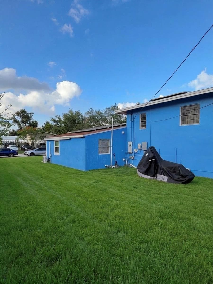 1300 NE 203rd St, Miami, FL 33179 photo 3