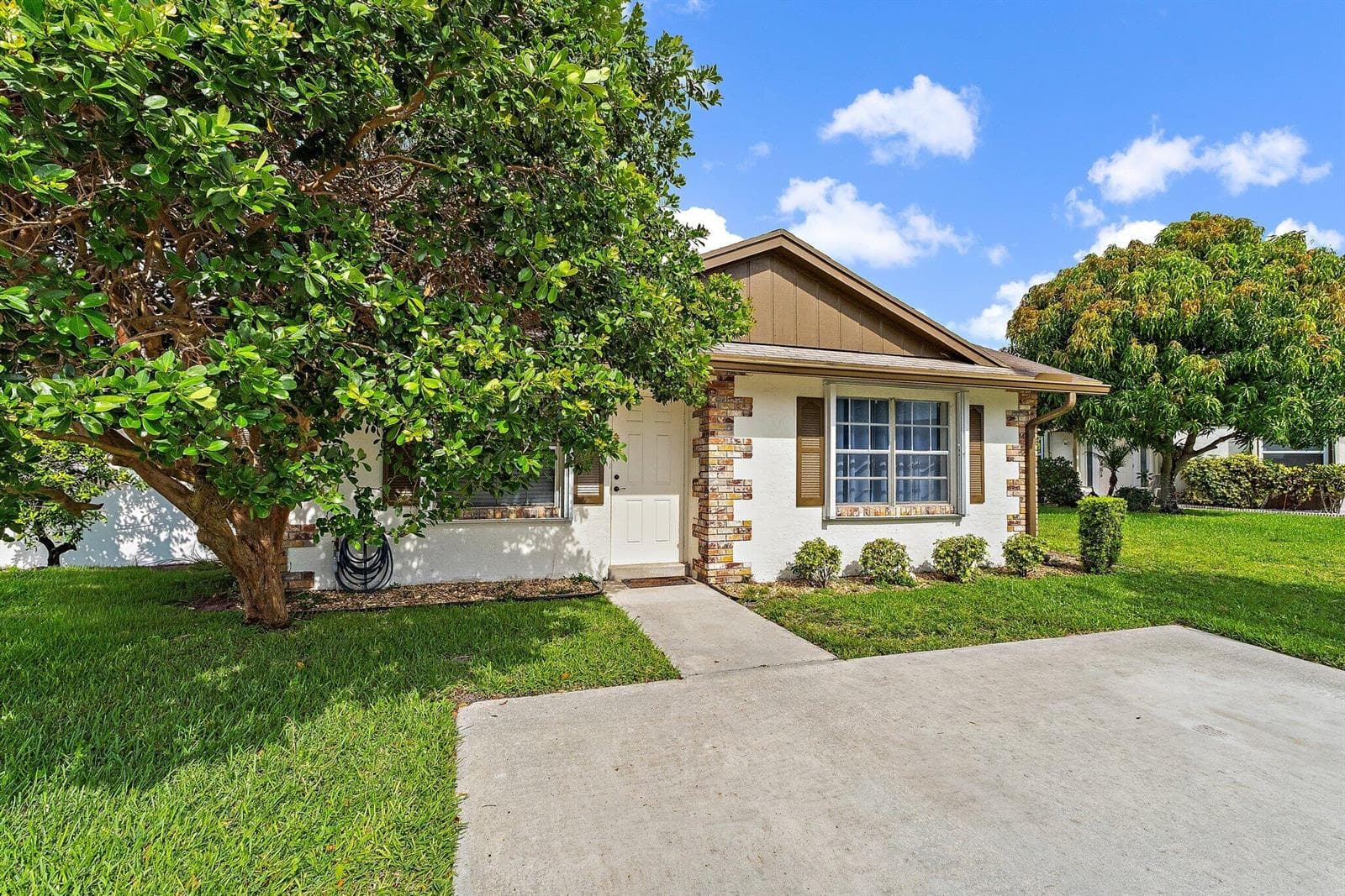 109 Doe Trail, Jupiter, FL 33458 photo 2