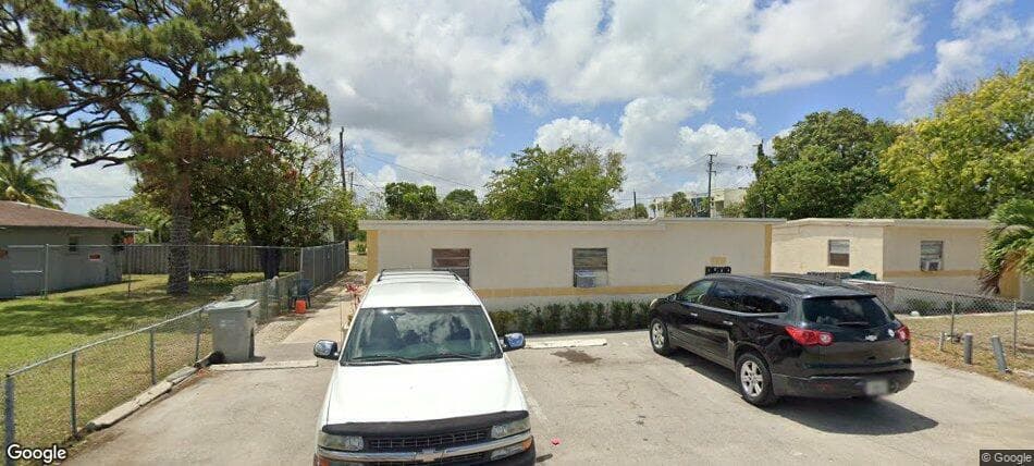 831 NW 17th Terrace # 1-4, Pompano Beach, FL 33069 photo 2