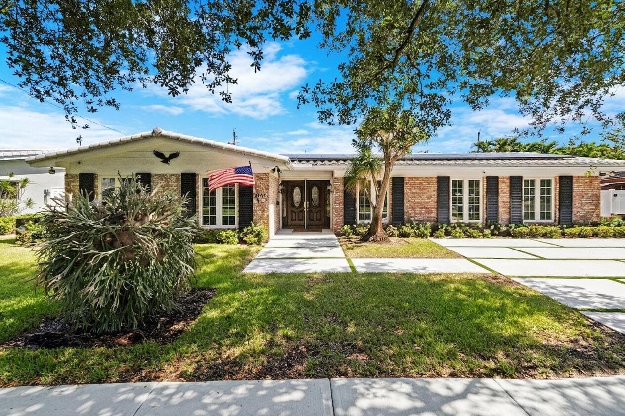 2141 NE 67th Street, Fort Lauderdale, FL 33308 photo 2