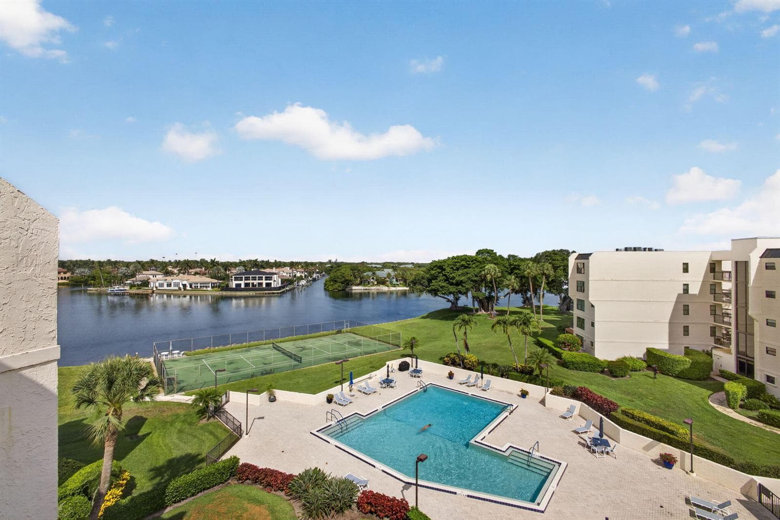 364 Golfview Road # 506, North Palm Beach, FL 33408 photo 2