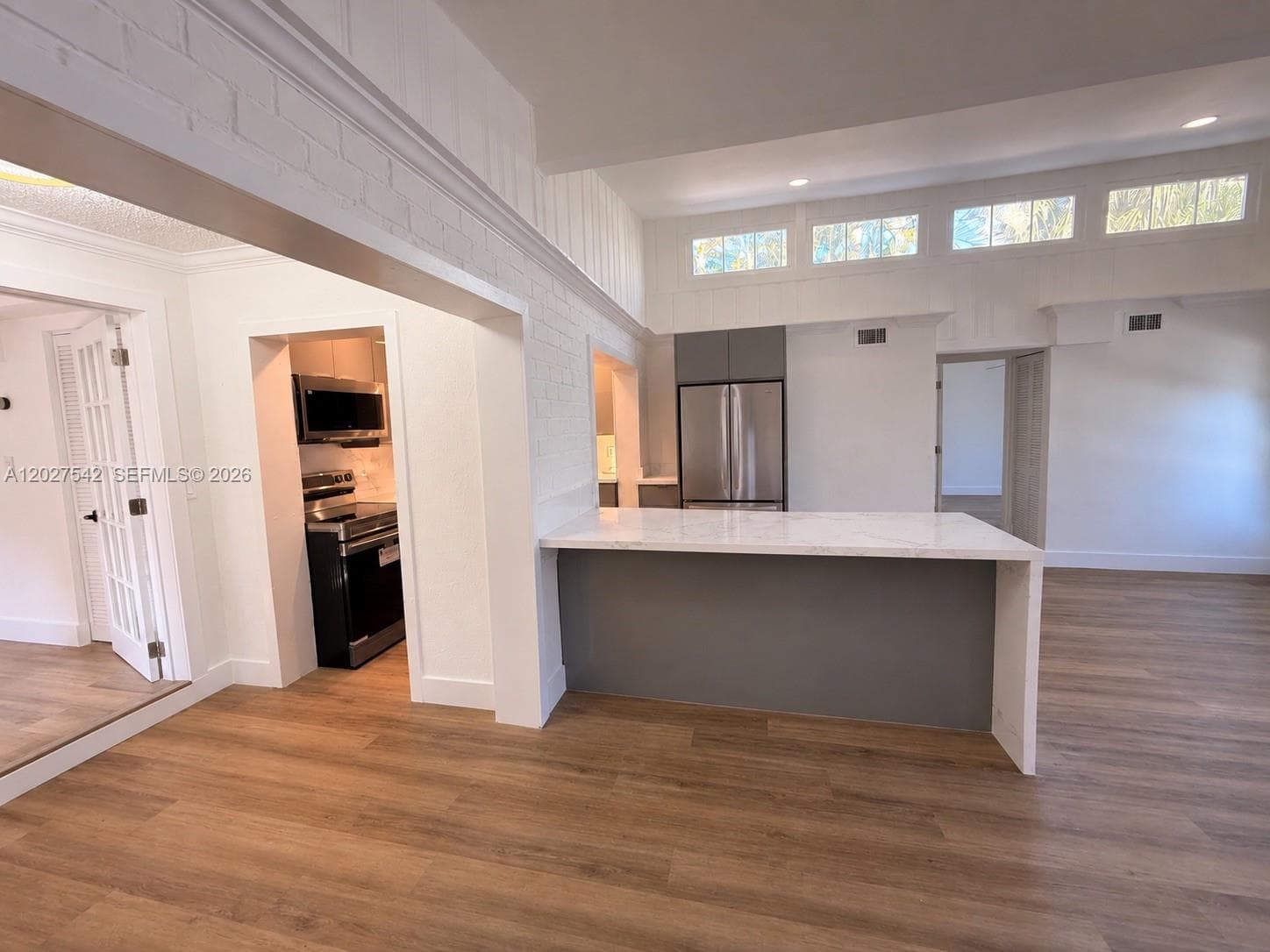 2627 NE 213th St, Miami, FL 33180 photo 4